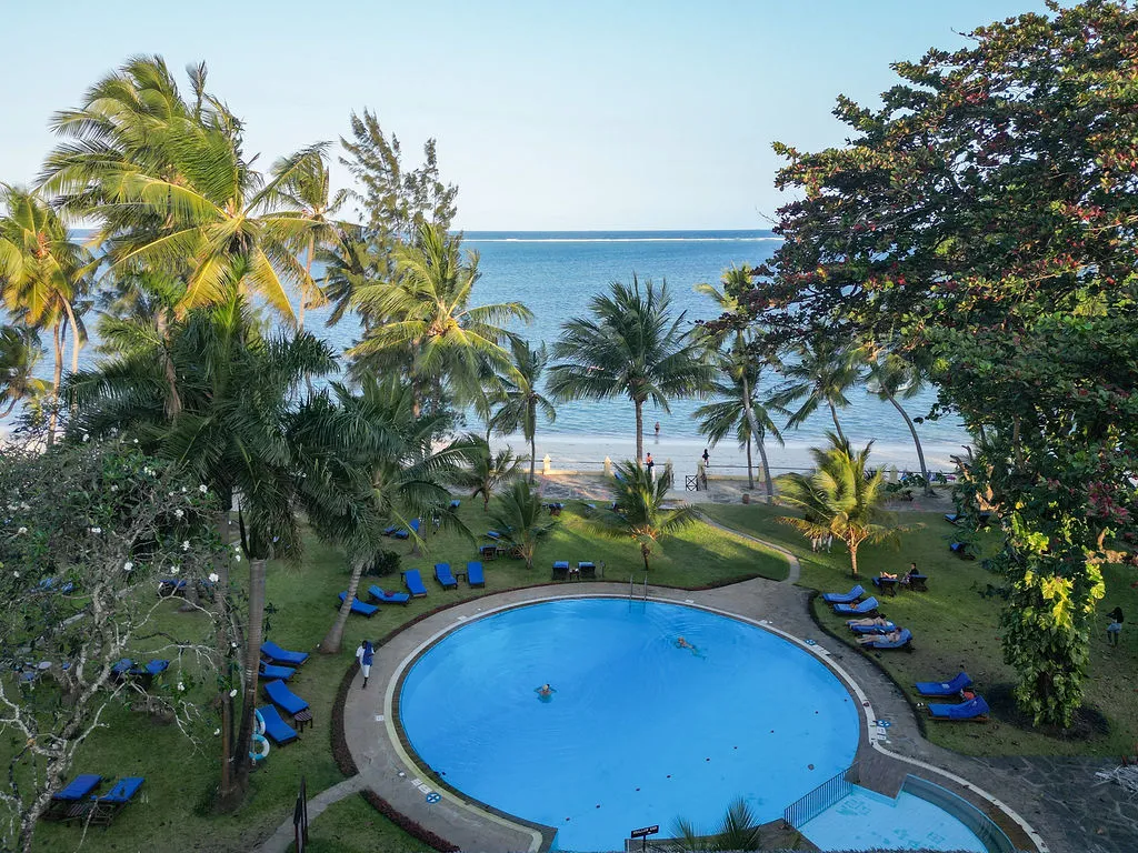 NEPTUNE BEACH RESORT