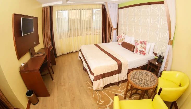 LAKE NAIVASHA RESORT