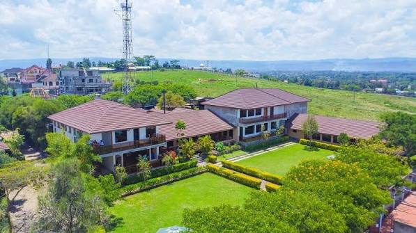 TOP CLIFF LODGE