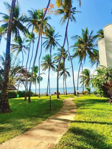 PLAZA BEACH HOTEL