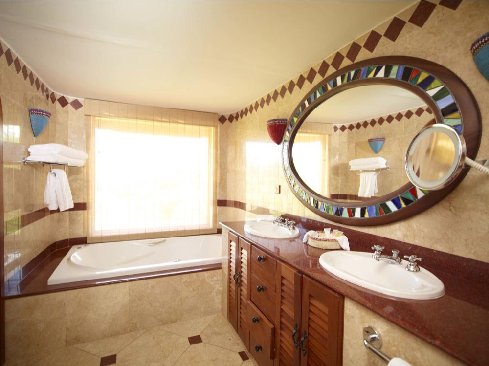 SERENA SAFARI LODGE AMBOSELI
