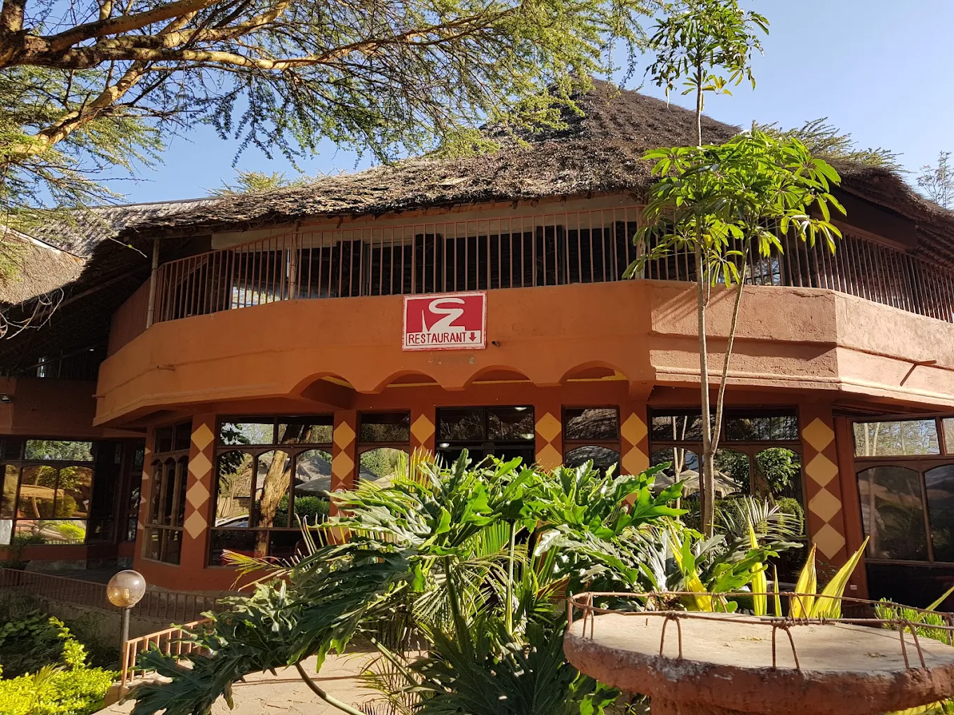 SWEET LAKE RESORT