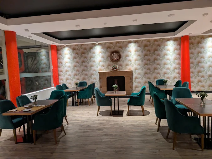 WEST WOOD HOTEL
