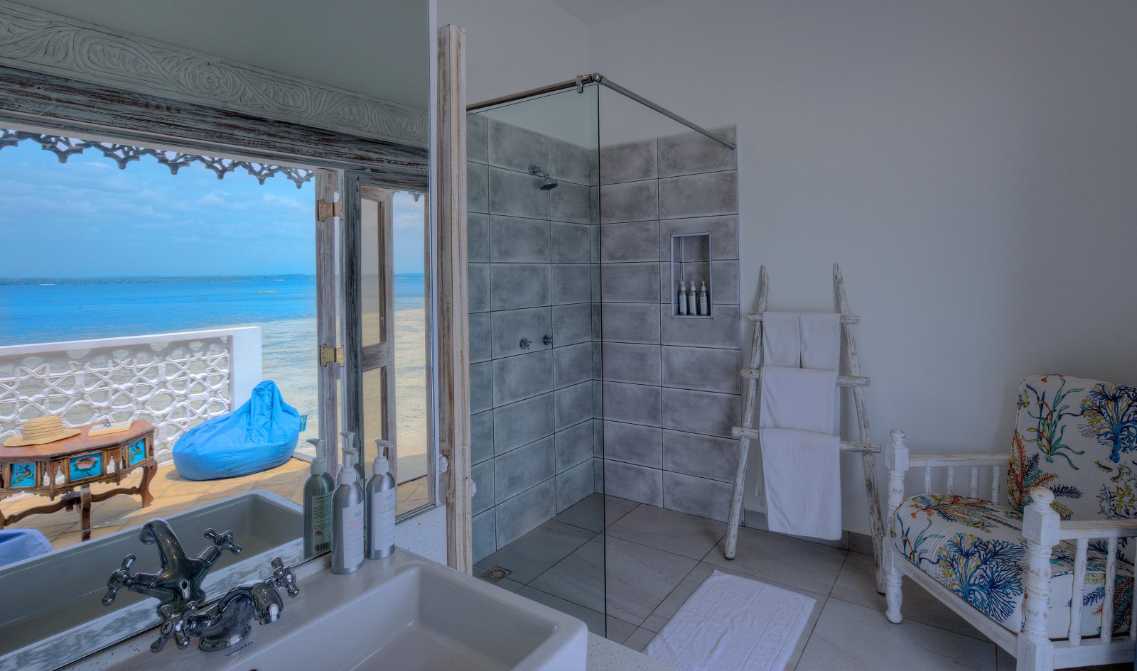 CHALE ISLAND RESORT