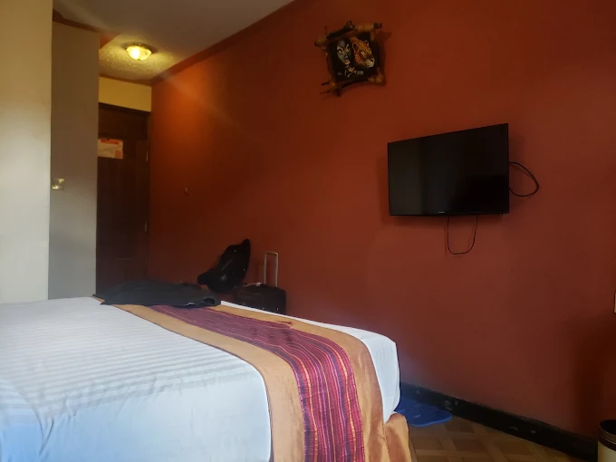 SEASONS AIRPORT HOTEL