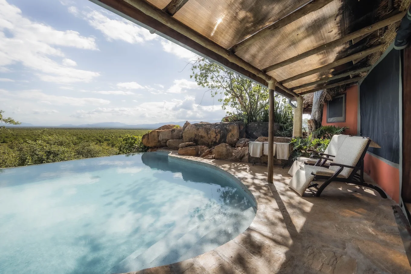 ELEWANA ELSA'S KOPJE MERU