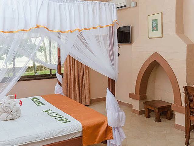 JUMUIA CONFERENCE& BEACH RESORT KANAMAI