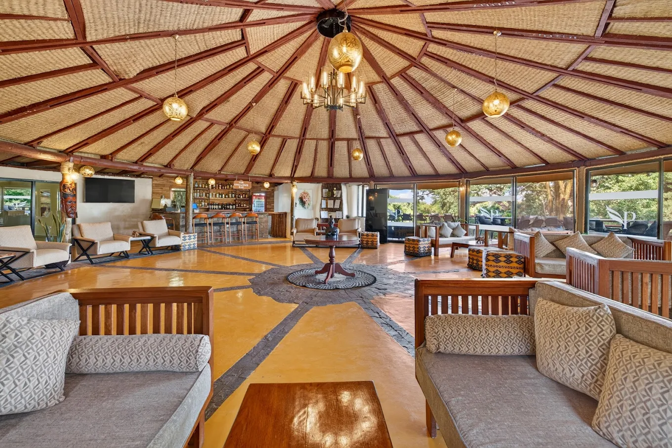 PRIDEINN MARA CAMP