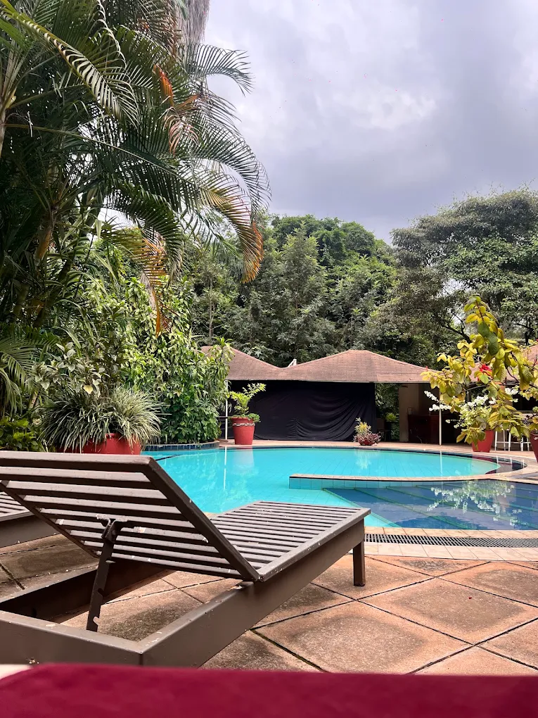HOTEL LA MADA