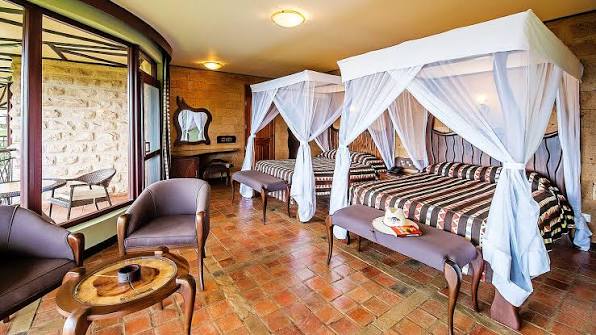 TRIPLE ROOM